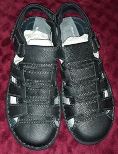 hush puppies closed toe sandals